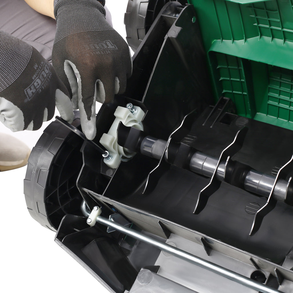 Metal Manual Garden Mower and Dethatcher Scarifier With Removable Collection Bag