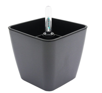 Smart absorbent plastic flower pot