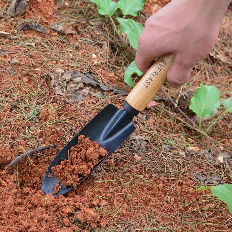 Ergonomic Lightweight Shovel for Gardening - soilcommander