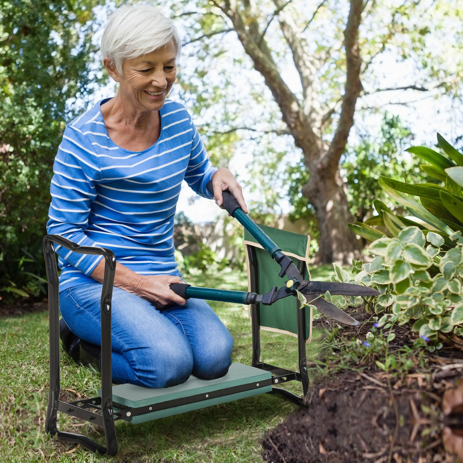 Garden Kneeler and Seat with Tool Bag - Foldable Steel Frame - soilcommander